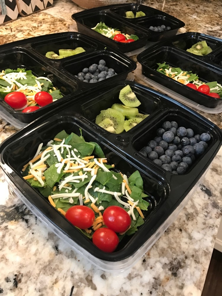 Packable Lunch Containers and Meal Prep Tips and meal planning ideas with lunches on the go from Heather Brown of MyLifeWellLoved.com