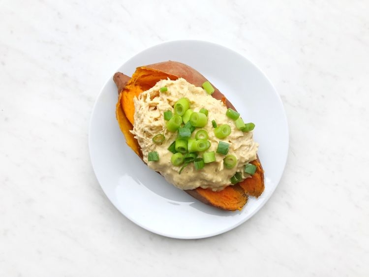 Buffalo Chicken Sweet Potatoes by Alabama Blogger Heather Brown at MLWL // #whole30 #easydinner #paleo #easymeal #cleaneating
