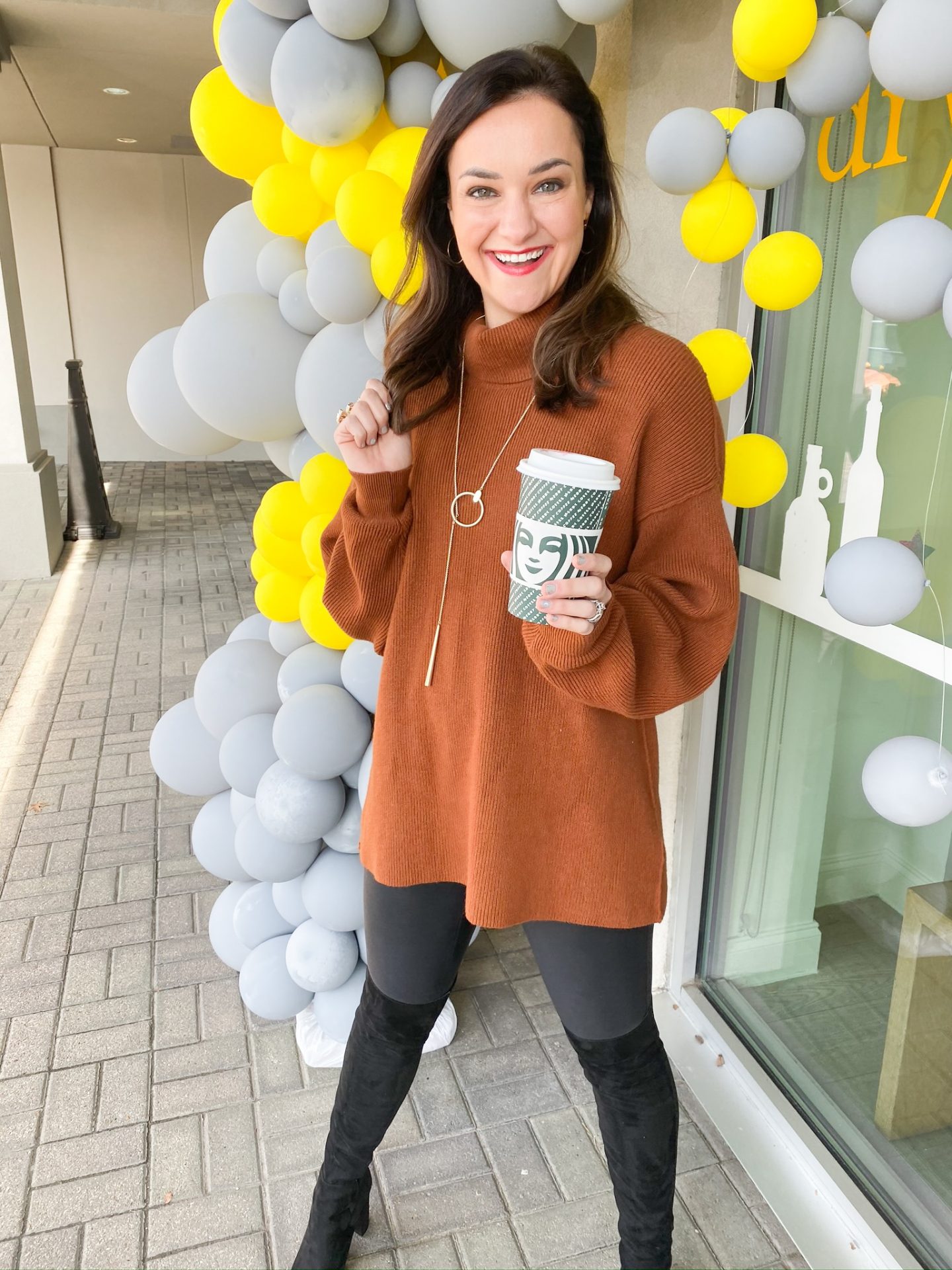Holiday Honey Hustle Challenge Week 4 + Holiday Starbucks Drinks with Macros by Life + Style blogger, Heather Brown // My Life Well Loved