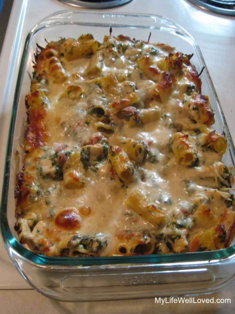 Chicken and spinach pasta bake. Pinned over 1 million times!