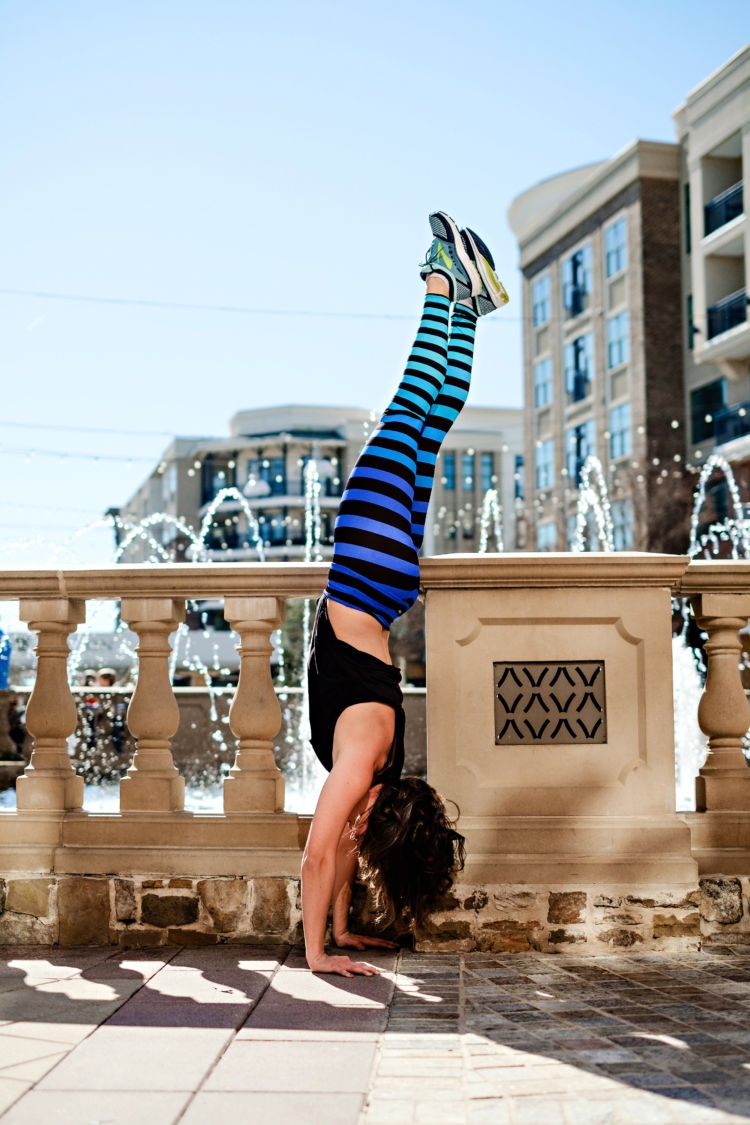 The Ultimate Lower Body Workout Video by popular Alabama fitness blogger My Life Well Loved. #workoutvideo #athleisure // K Deer Leggings in a headstand