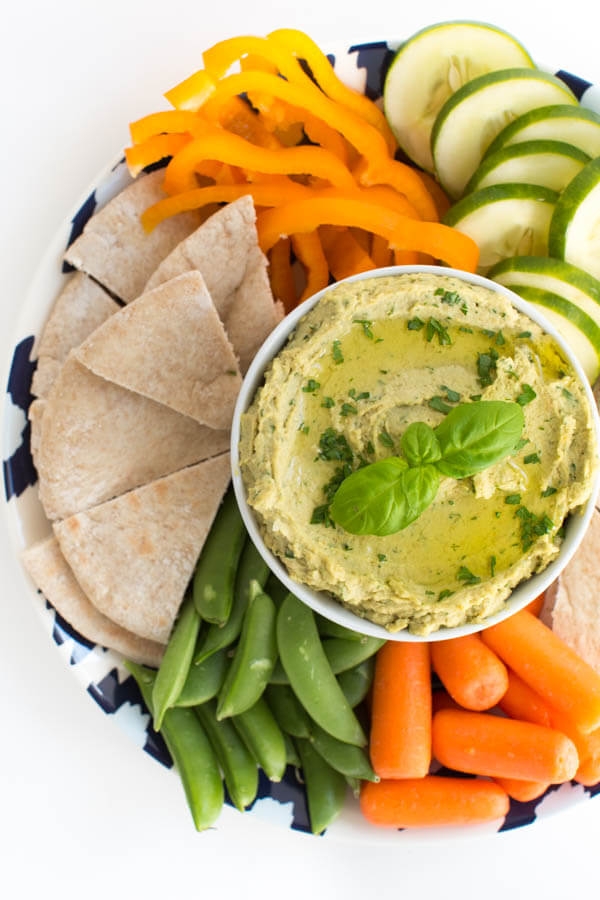 Healthy Appetizer: Garden Vegetable Hummus Recipe // Clean Eating Appetizer