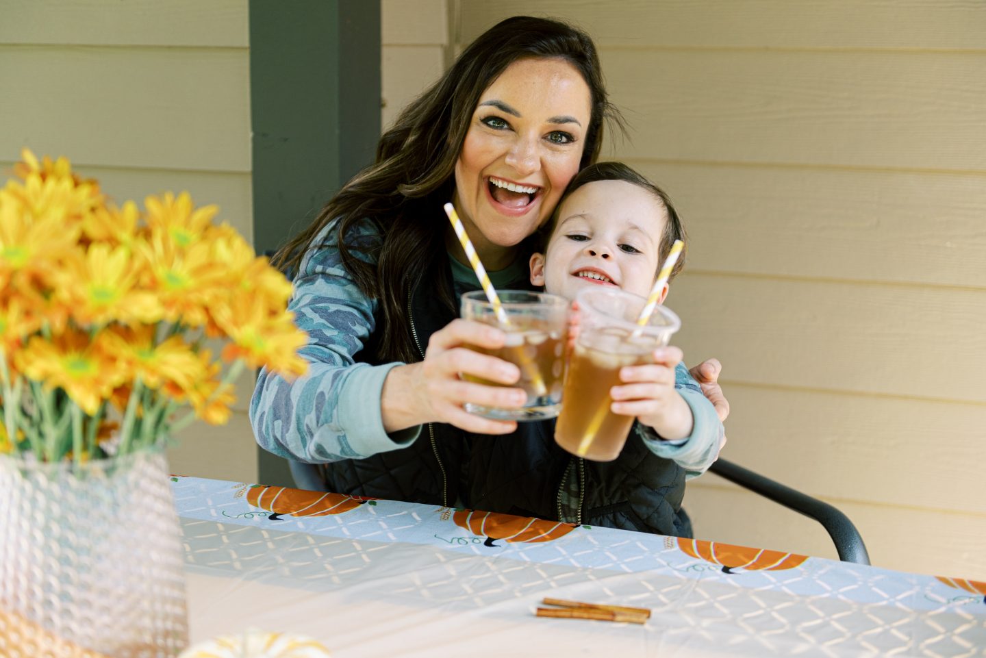 Thanksgiving Turkey Trot Tea Recipe For Kids + Fun Ideas For Families by Life + Style blogger, Heather Brown // My Life Well Loved