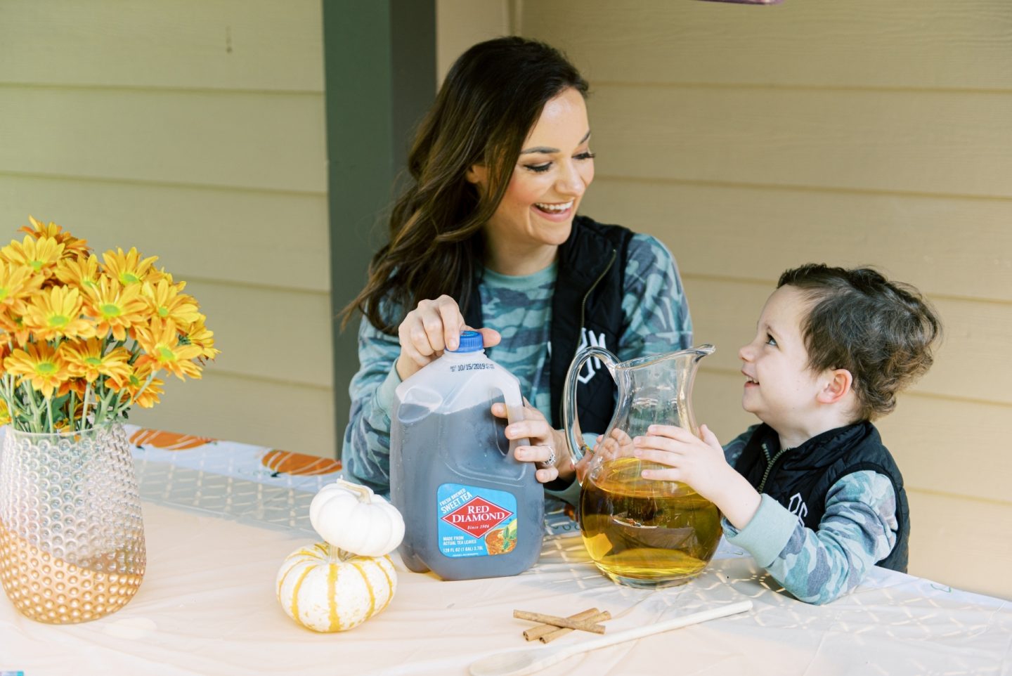 Thanksgiving Turkey Trot Tea Recipe For Kids + Fun Ideas For Families by Life + Style blogger, Heather Brown // My Life Well Loved