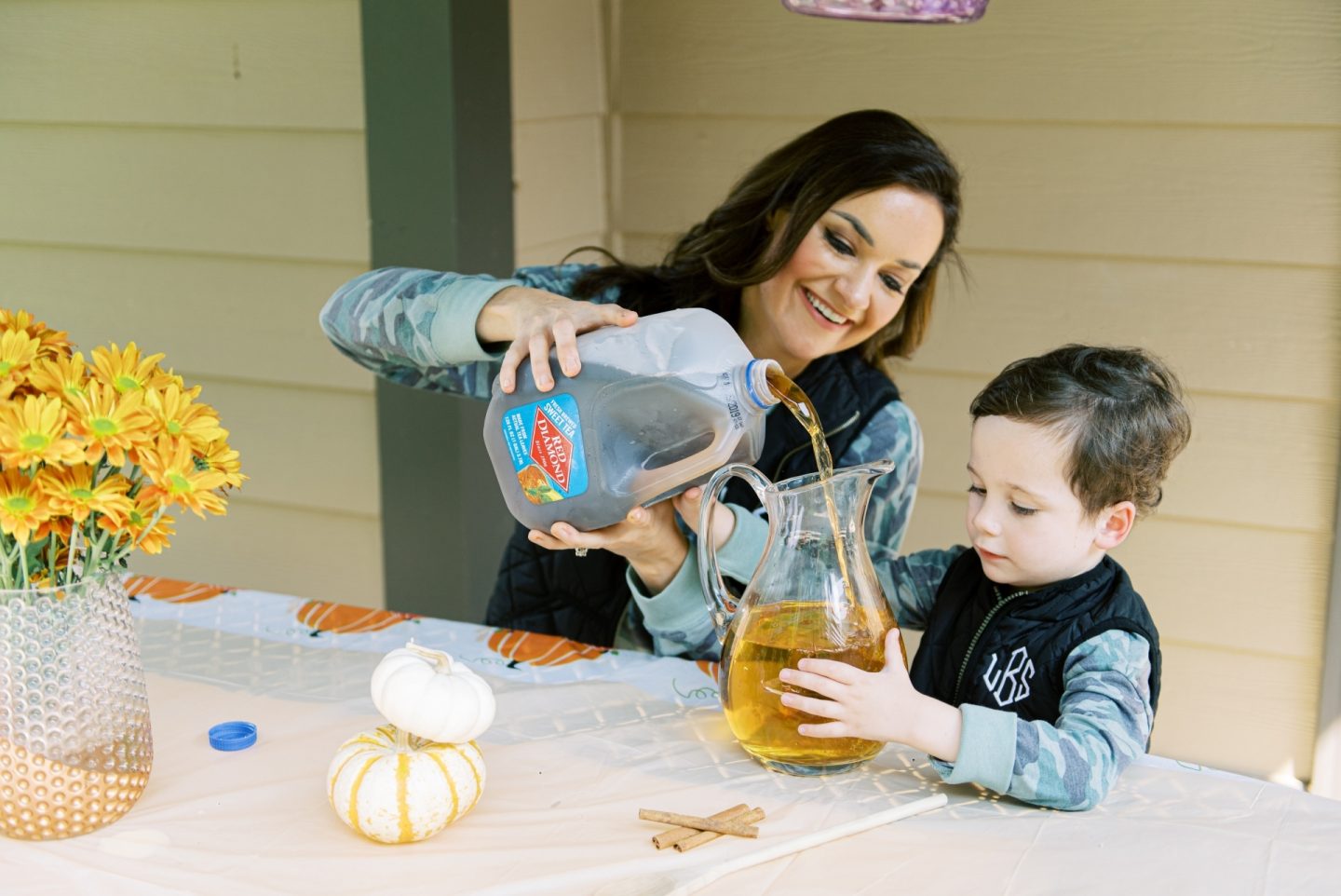 Thanksgiving Turkey Trot Tea Recipe For Kids + Fun Ideas For Families by Life + Style blogger, Heather Brown // My Life Well Loved