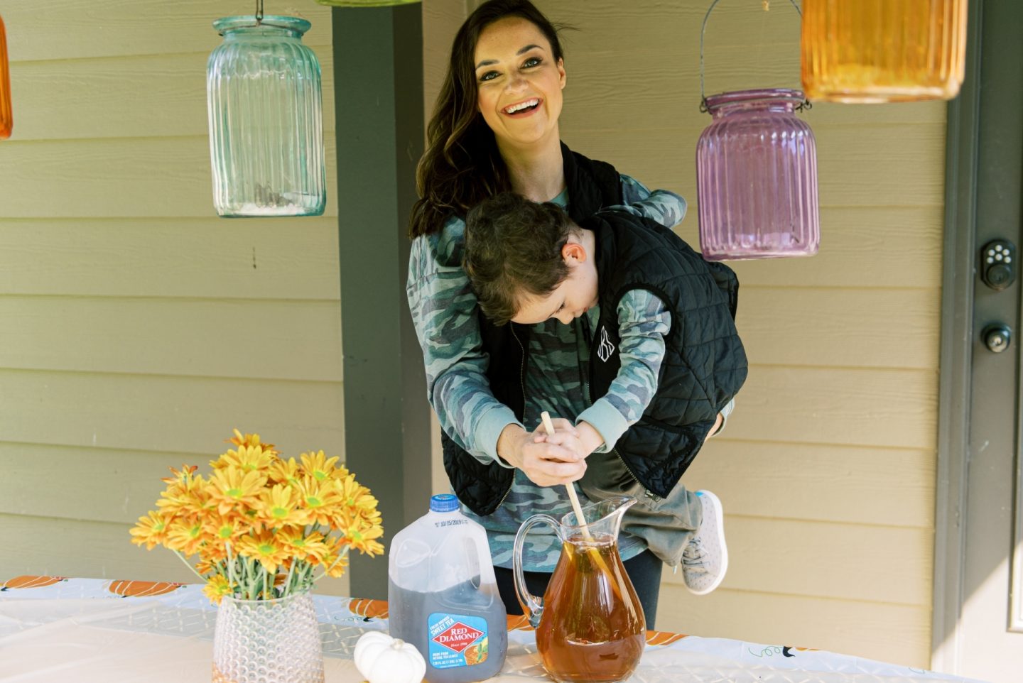 Thanksgiving Turkey Trot Tea Recipe For Kids + Fun Ideas For Families by Life + Style blogger, Heather Brown // My Life Well Loved