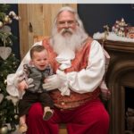 5 Ways to Get Awesome Santa Photos + Insider Tips at The Summit