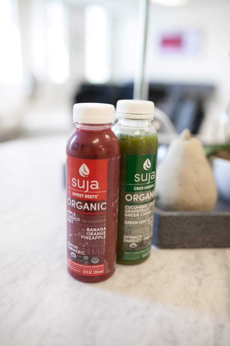 Juicing: Benefits, FAQ, how to juice, what to juice and more from Heather Brown of MyLifeWellLoved.com // Suja Juice