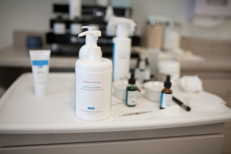 SkinCeuticals Triple Lipid Restorative Facial Review and Experience from Heather Brown of MyLifeWellLoved.com // Mom facial 