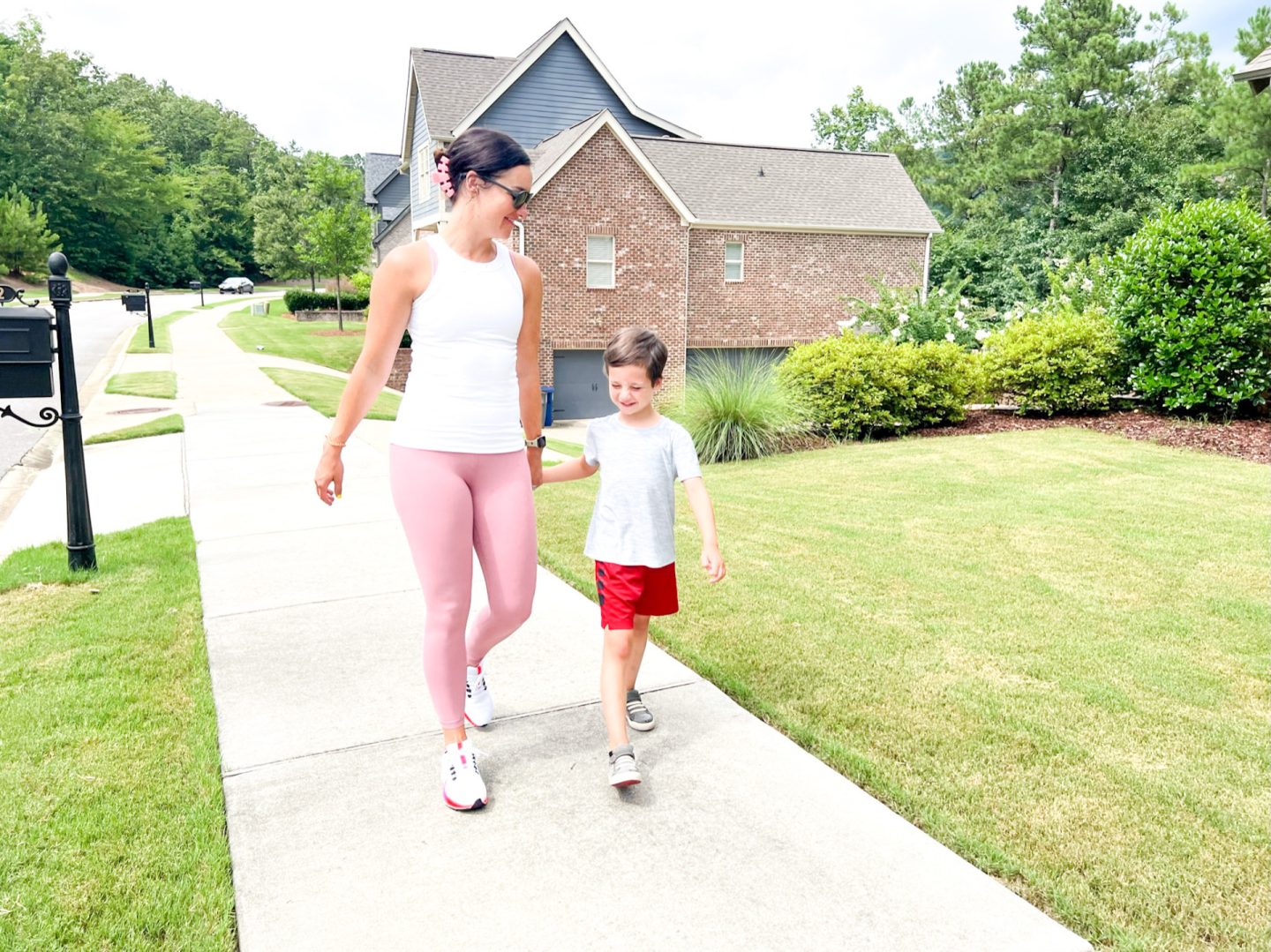 Mom + health blogger, My Life Well Loved, shares her back to school healthy habits for kids! Click NOW to read these health hacks!