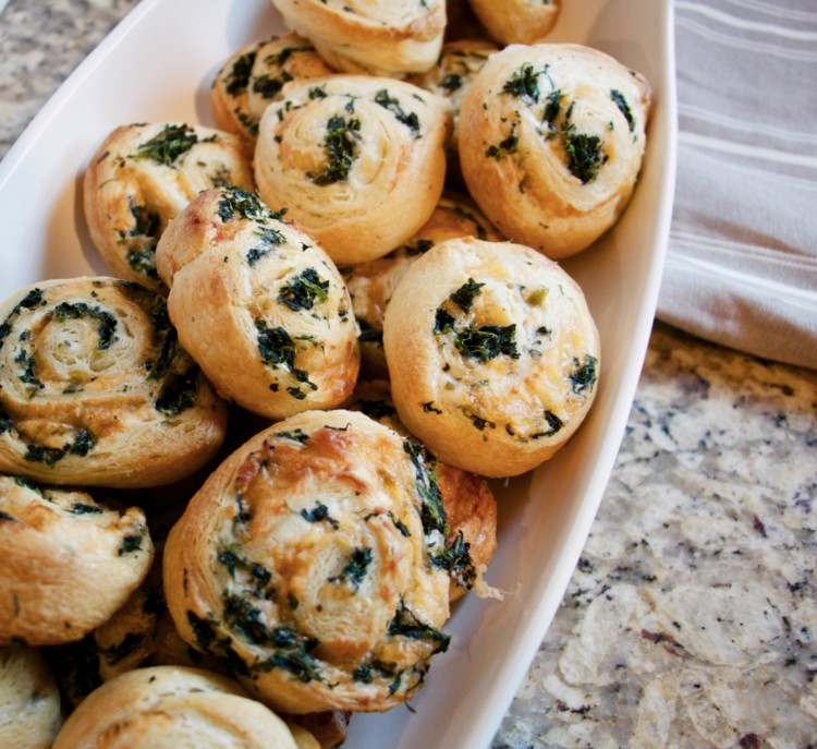 Spinach Pinwheels Appetizer from Alabama blogger Heather of MyLifeWellLoved.com // spinach pinwheels recipe // Spinach and cheese appetizer // crescent rolls appetizer recipe 