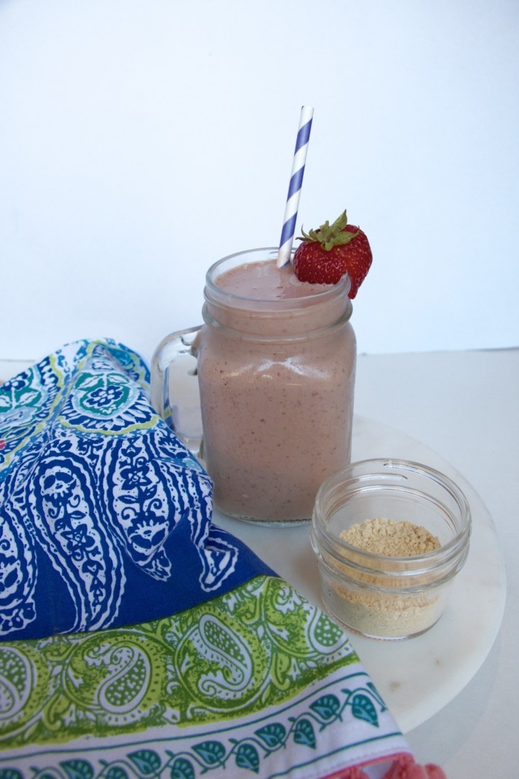 Chocolate Milk Recovery Smoothie // a2 milk for my toddler // WOrkout recovery smoothie from Heather Brown of MyLifeWellLoved.com