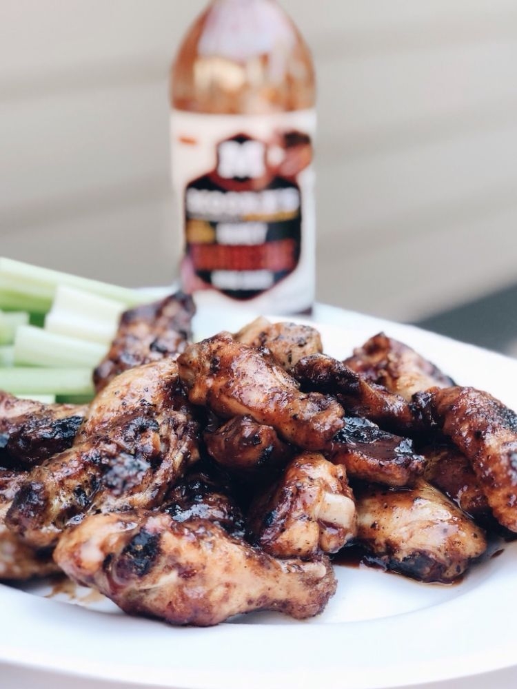 Honey BBQ Wings Recipe that is easy, delicious, quick to make, and healthy by Heather Brown, Birmingham Blogger at MyLifeWellLoved.com // #quickrecipe #easymeal #mealsonthegrill #honeybbq