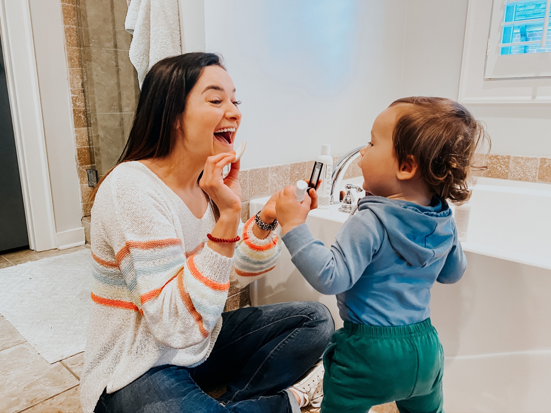 Quick & Easy 5 Minute Makeup Routine For The Busy Mom by Alabama Life + Style Blogger, Heather Brown // My Life Well Loved