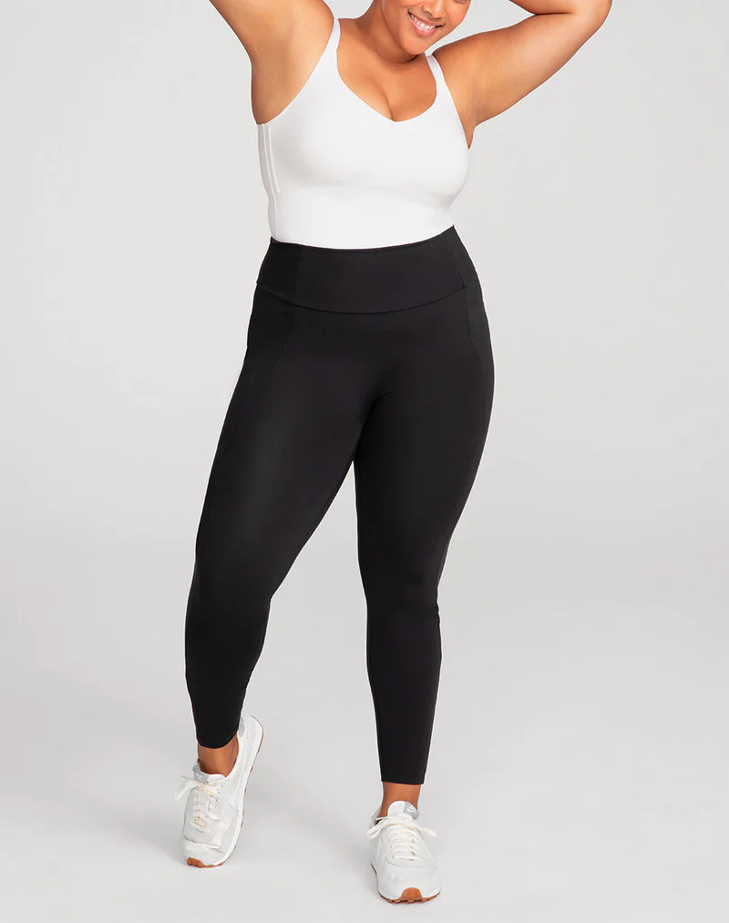 https://www.mylifewellloved.com/wp-content/uploads/LT-Model-Jet_Black-XL-Larissa-Front_800x.webp