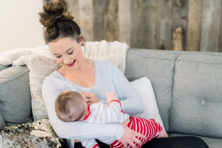 Sharing some tips and tricks for breastfeeding while traveling by Alabama Lifestyle & Mommy Blogger, Heather Brown // My Life Well Loved