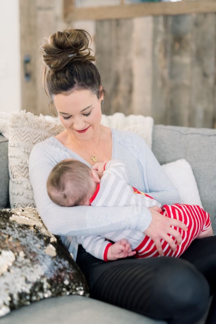 Sharing some tips and tricks for breastfeeding while traveling by Alabama Lifestyle & Mommy Blogger, Heather Brown // My Life Well Loved