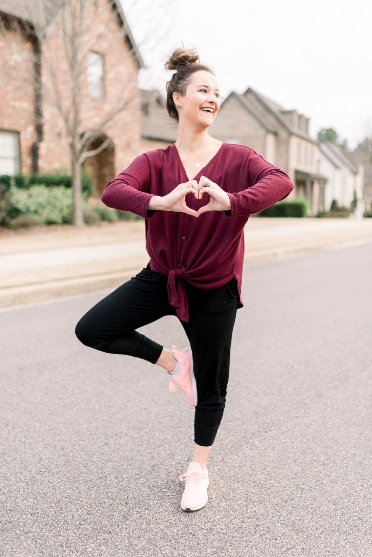 Healthy life + style blogger shares the many chiropractic benefits of visiting your chiropractor consistently - by Heather Brown at My Life Well Loved // #chiropractor #chiropracticbenefits #selfcare #bodypositivity