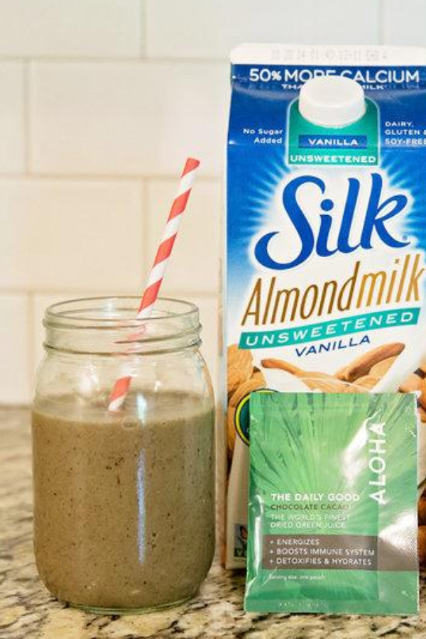 Quick Breakfast Smoothies: Coffee Protein Smoothie Recipe by top US life and style blogger, Heather of My Life Well Loved.