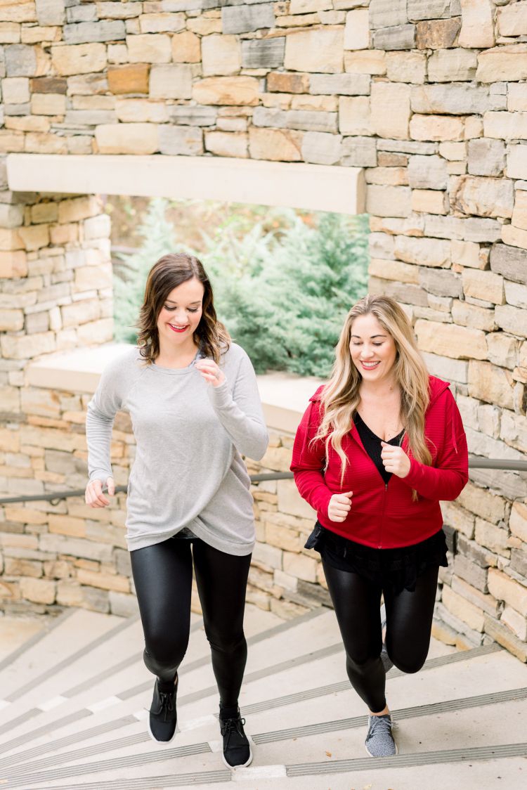 Holiday Honey Hustle Lunge Challenge by Popular Alabama Blogger My Life Well Loved // #workout #lunges #bootyworkout 