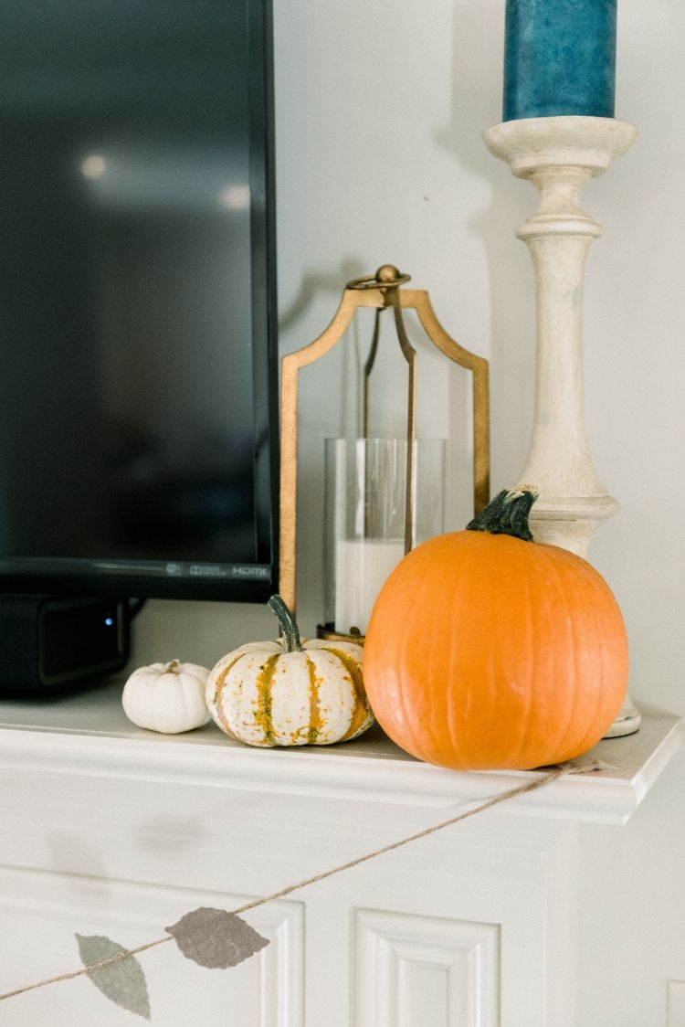 Fall Home Decor Ideas by Heather at MyLifeWellLoved // #falldecor #fall #DIYdecor #momhack