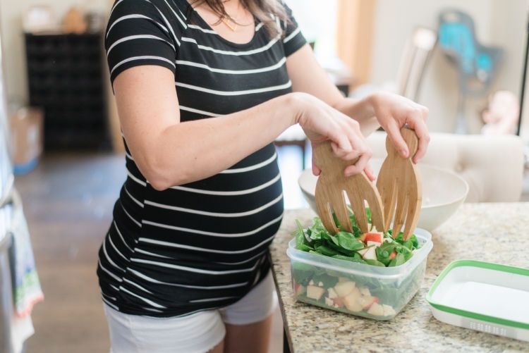 The best summer salads that are both easy and healthy for lunch or dinner by AL Lifestyle Blogger, Heather, at MyLifeWellLoved.com // #healthy #summersalads #saladrecipes #easyrecipe