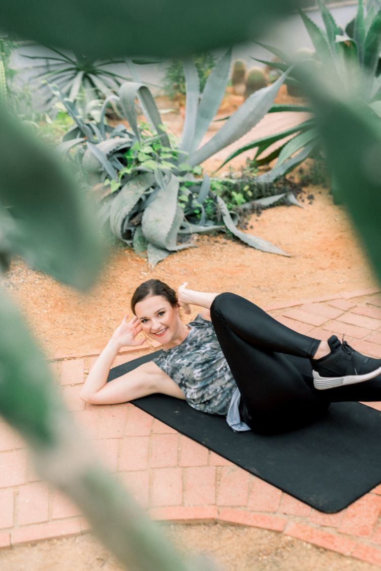 Health + fitness blogger, Heather Brown at My Life Well Loved shares her quick core challenge workout for tightening and strengthening abdominal muscles // #core #corechallenge #quickabworkout #diastasisrecti