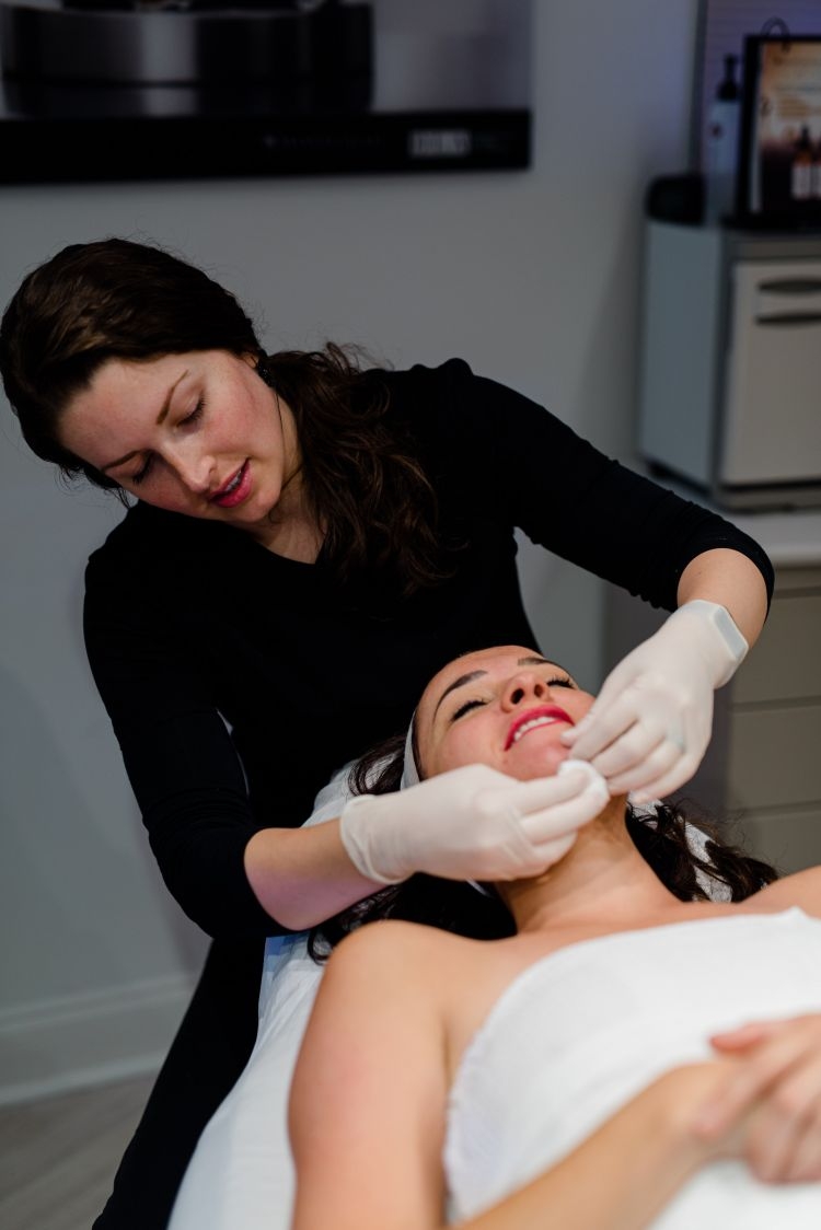 Sharing my experience at SkinCeuticals- custom DOSE by Alabama Lifestyle and Beauty blogger, Heather Brown // My Life Well Loved