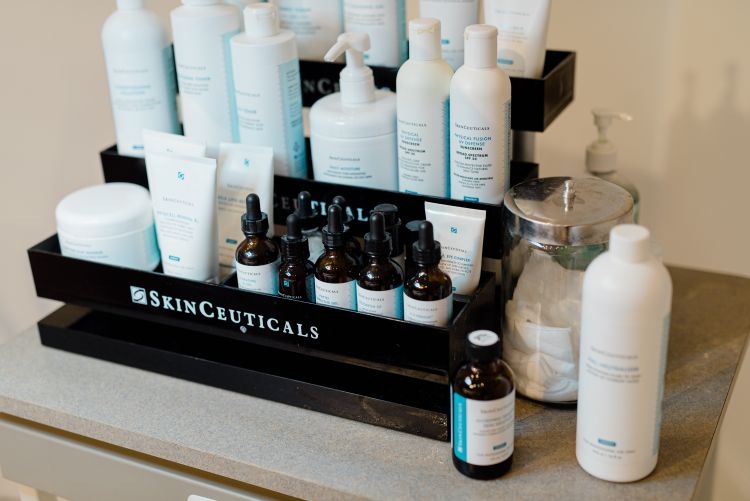 Sharing my experience at SkinCeuticals- custom DOSE by Alabama Lifestyle and Beauty blogger, Heather Brown // My Life Well Loved