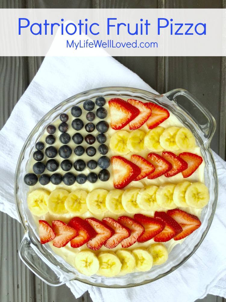 This Patriotic Fruit Pizza is delicious and a must make for any family gathering especially for Memorial Day Desserts or July 4th desserts. // Dessert Recipe // Recipes for Dessert // Summer Dessert // Fruit Pizza // Sugar Cookie Icing // Fruit Dessert- My Life Well Loved