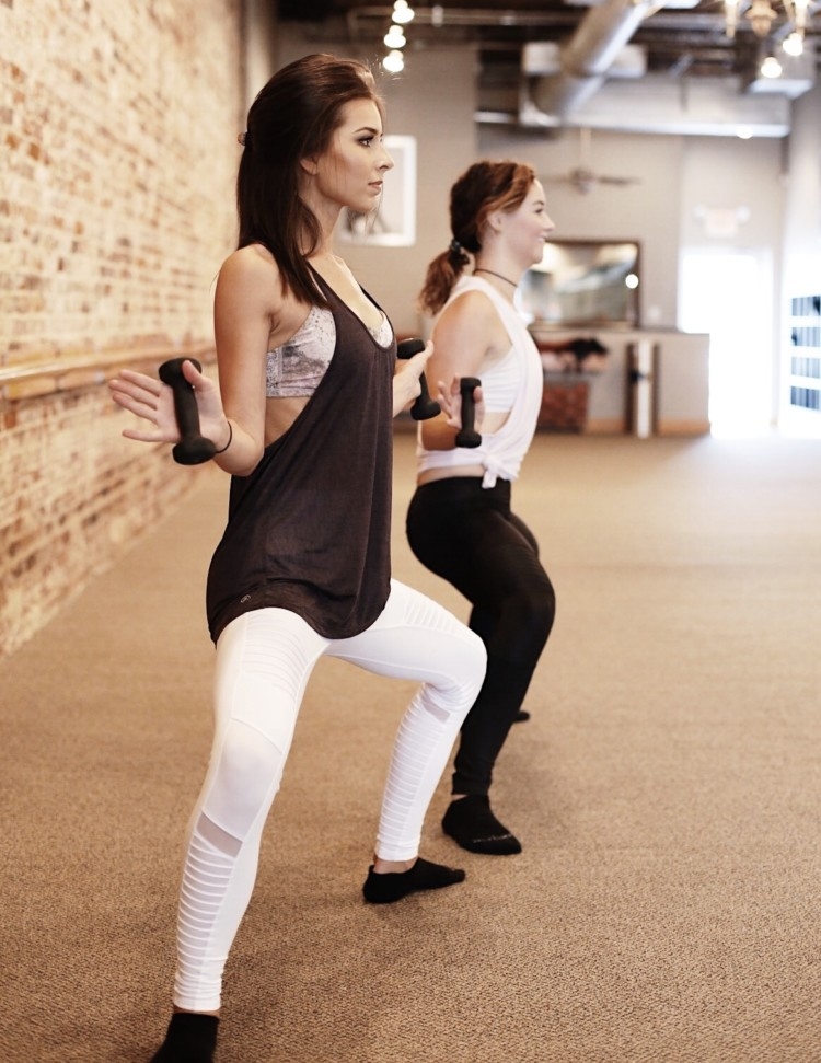 What is Barre and what is a tuck? Wide 2nd in Pure Barre Tips from an instructor // Heather Brown from MyLifeWellLoved.com // Athleisure Clothes