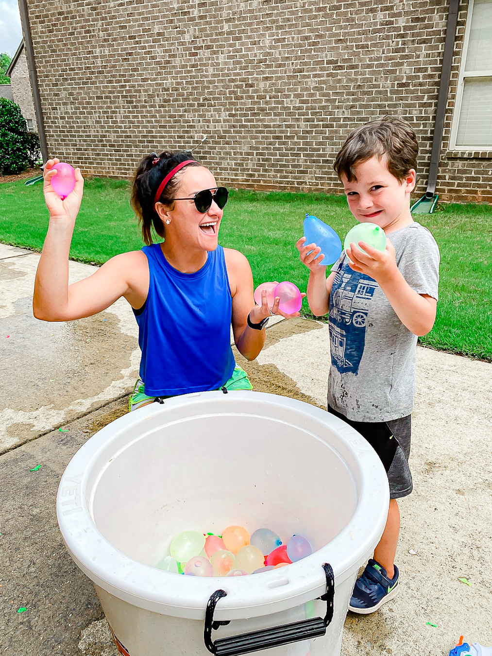 Mom + lifestyle blogger, My Life Well Loved, shares her summer bucket list printable! Click NOW to see what ideas she came up with!