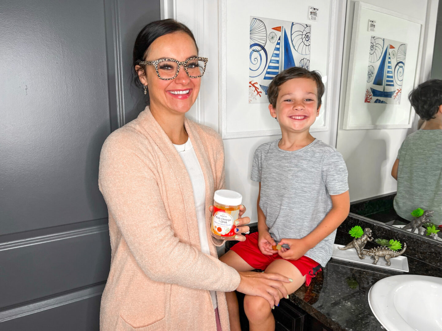 Mom + health blogger, My Life Well Loved, shares her back to school healthy habits for kids! Click NOW to read these health hacks!