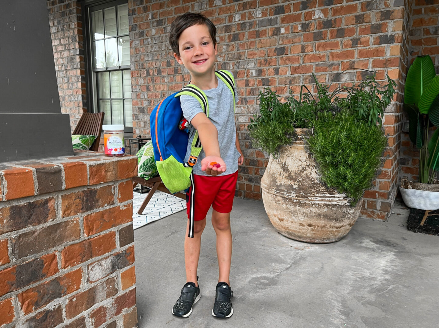 Mom + health blogger, My Life Well Loved, shares her back to school healthy habits for kids! Click NOW to read these health hacks!