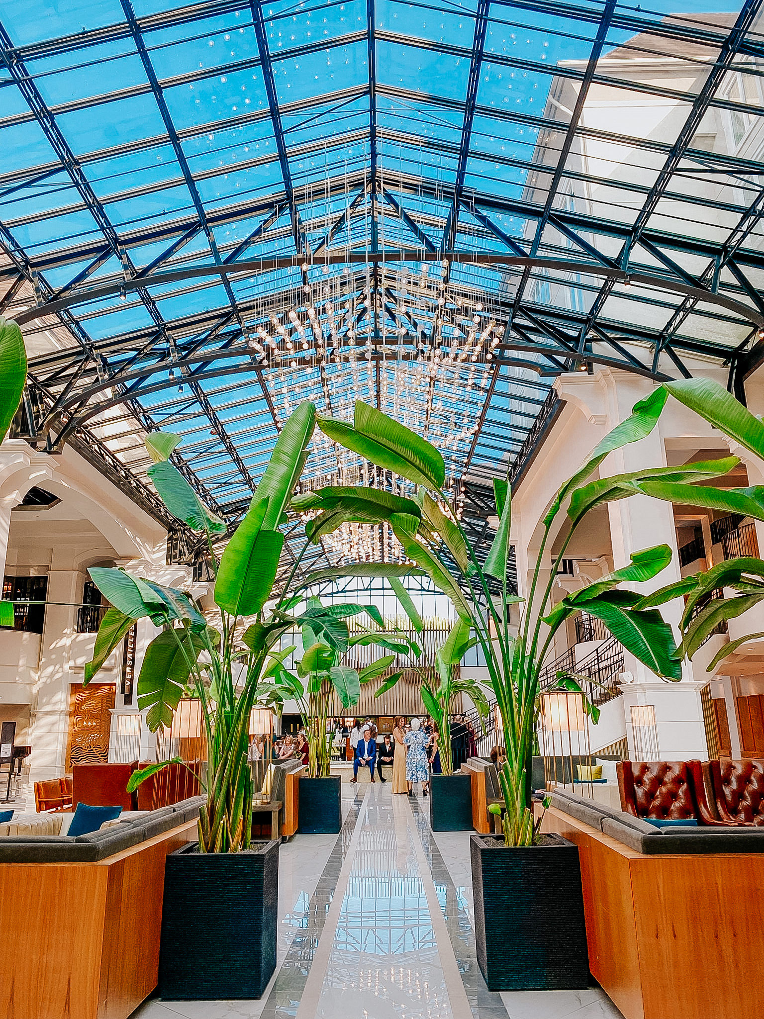 Travel + Lifestyle blogger, My Life Well Loved, shares the top 5 romantic things to do in Chateau Elan! Click NOW to learn more!