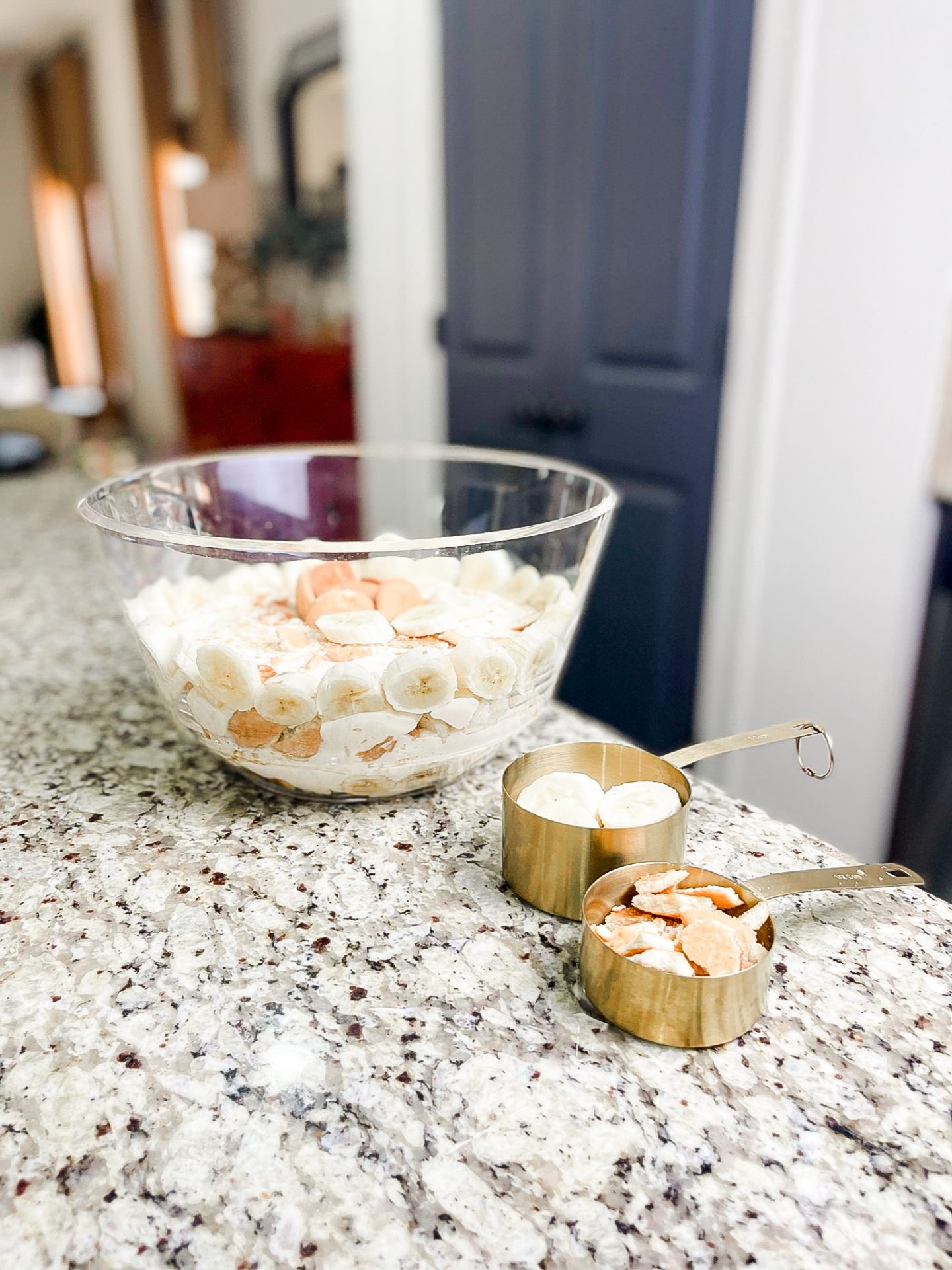 Mom + lifestyle blogger, My Life Well Loved, shares her southern banana pudding recipe! Click NOW to save the recipe!