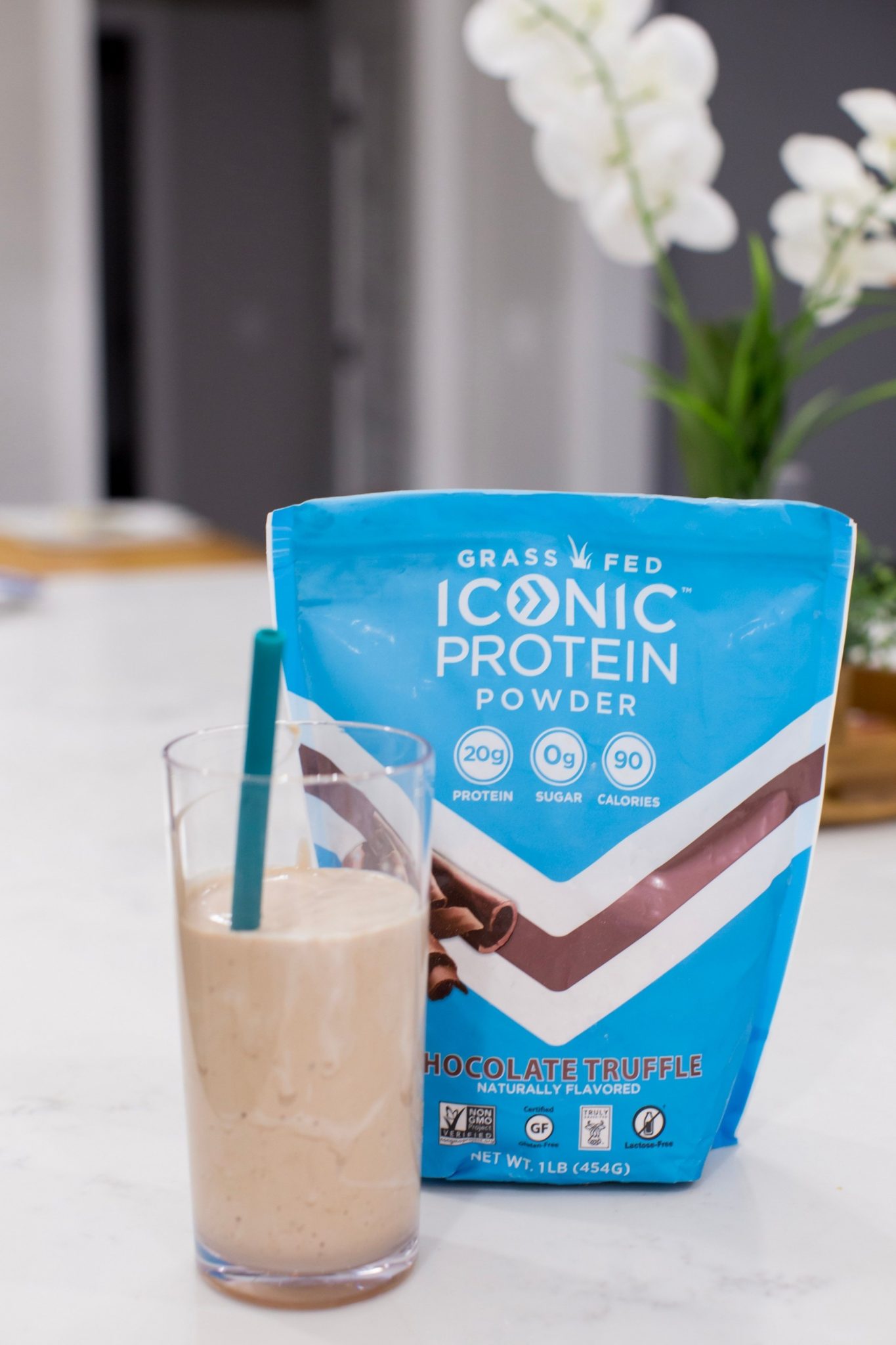 Quick Breakfast Smoothies: Coffee Protein Smoothie Recipe by top AL lifestyle blogger, My Life Well Loved.