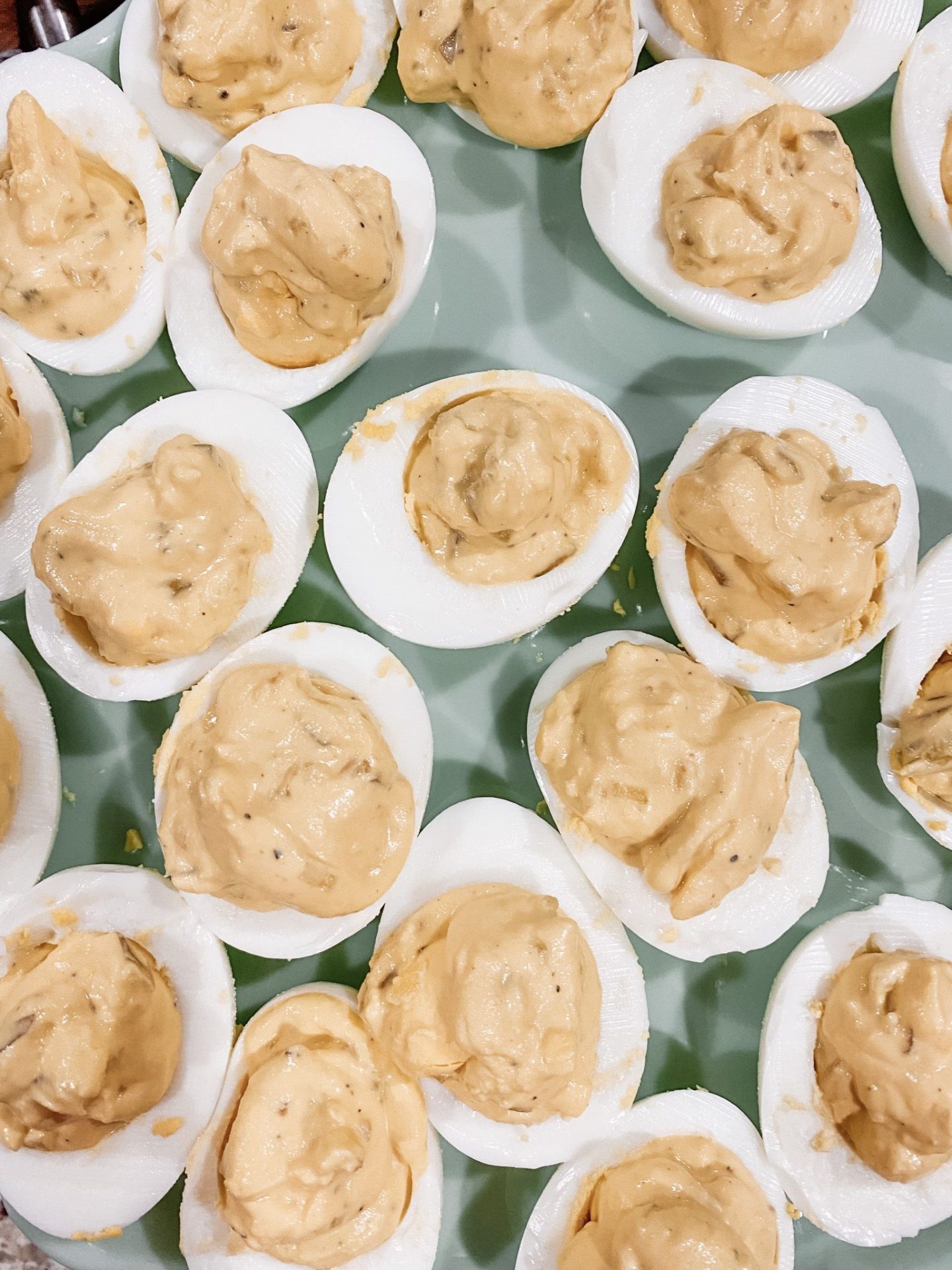Healthy Snacks: Low Carb Keto Deviled Eggs Recipe by Alabama healthy living + food blogger, Heather Brown // My Life Well Loved