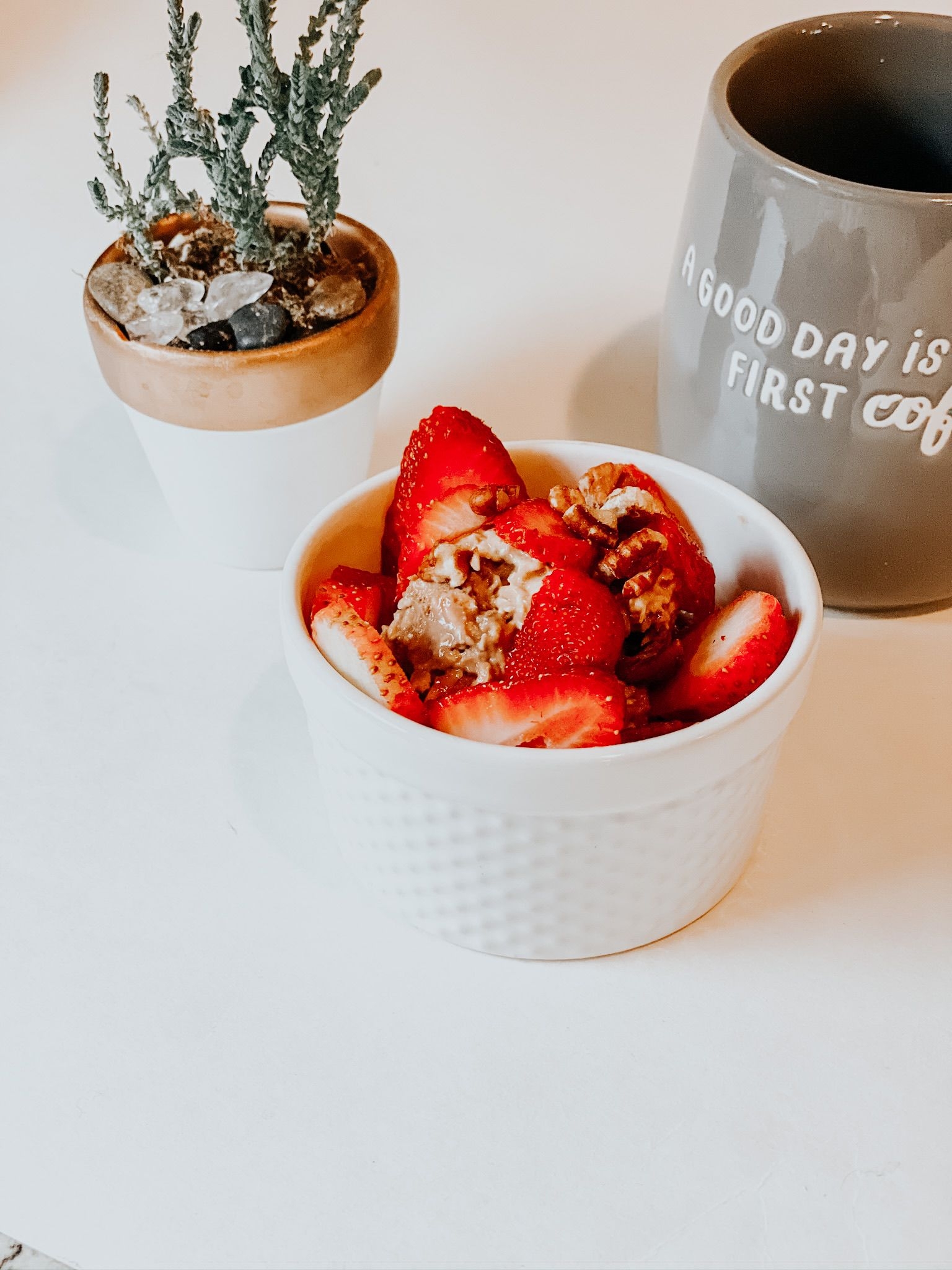 Breakfast Ideas: Easy Overnight Oats Recipe by Alabama Life + Style Blogger, Heather Brown // My Life Well Loved