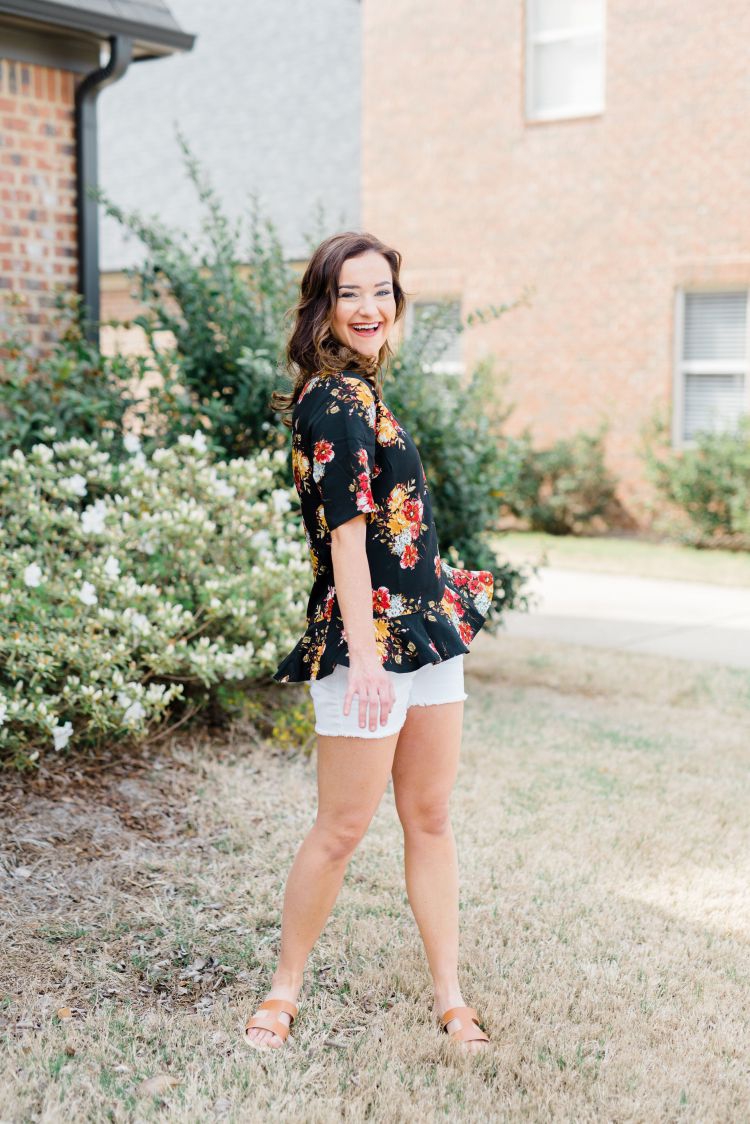 Fashion + lifestyle blogger, My Life Well Loved, shares her cute mom outfits for under $20! Click NOW to see what items she found!