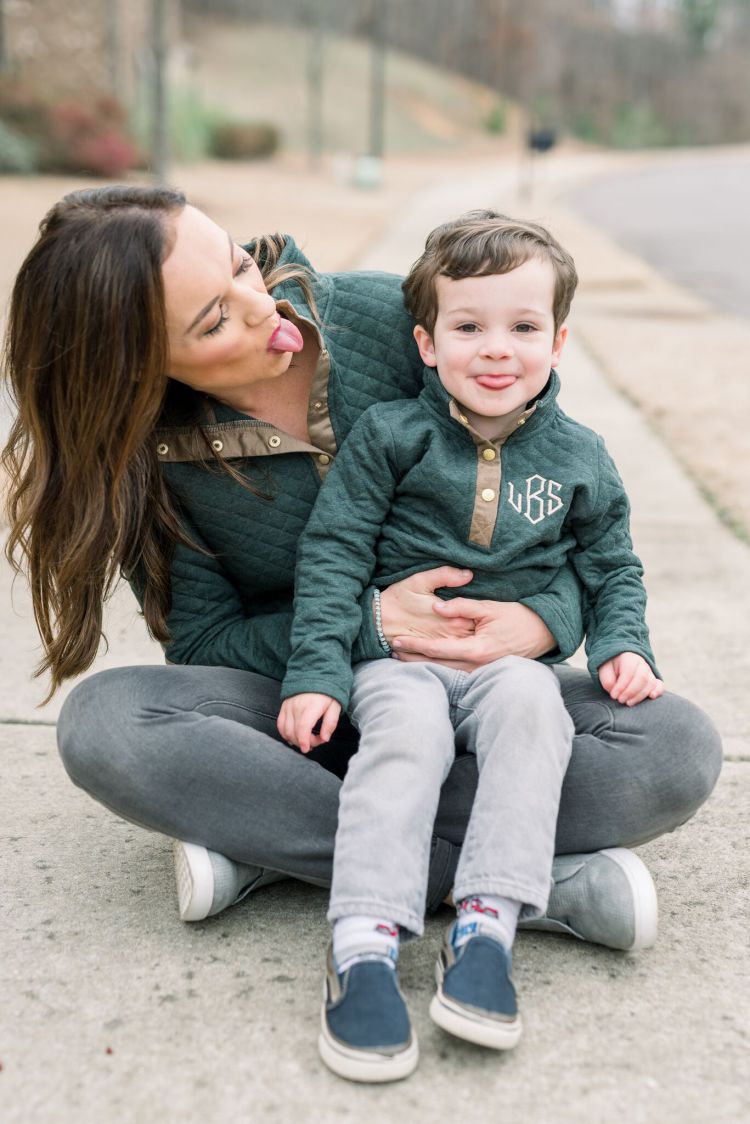 Sharing my favorite sensory activities for toddlers by Heather Brown at My Life Well Loved // #playtime #toddleractivities #sensoryactivities