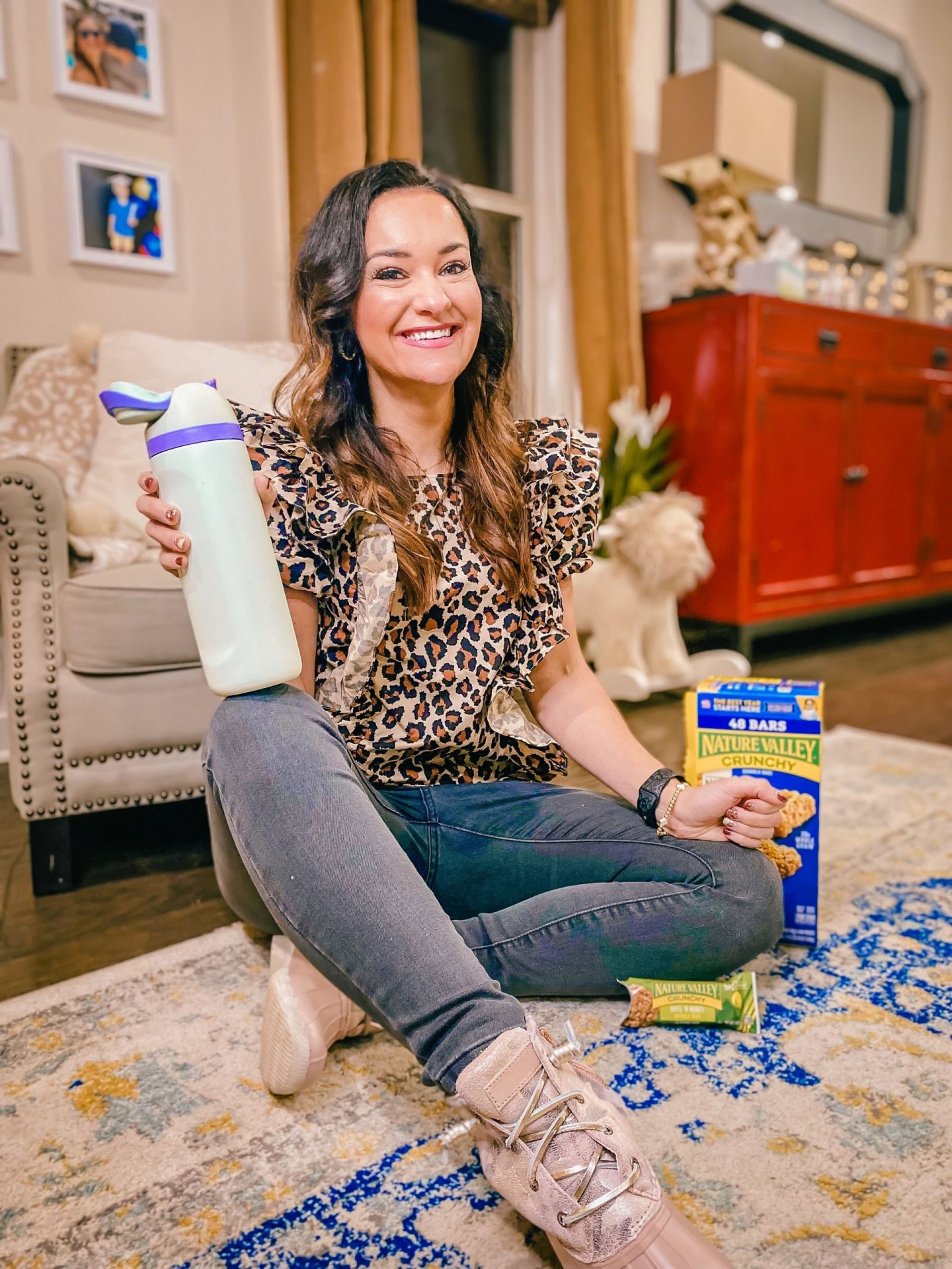 Mom + lifestyle blogger, My Life Well Loved, shares her top 10+ water bottles for moms! Click NOW to see and shop her favorites!